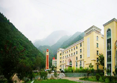 秦润度假山庄